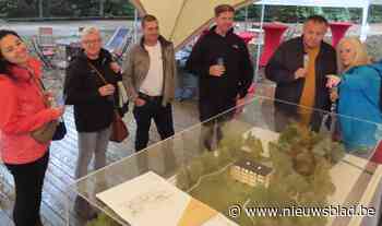 Toekomstige bewoners op bezoek in Domein Kruisbos: “We gaan hier genieten van een tuin, maar zonder het onderhoud”