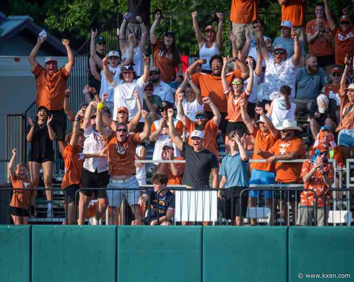 Texas holds off Texas A&M 6-5 to win epic super regional, advance to Women's College World Series