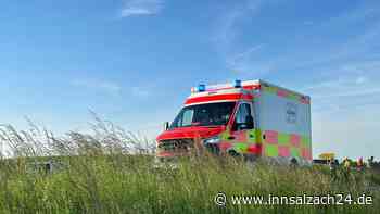 Unfall bei Schonstett: Roller prallt in Auto – Mofa-Fahrerin (16) verletzt