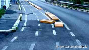 Sicurezza stradale in via dei Prati Fiscali, M5S all'attacco: "In due anni nulla è stato fatto"