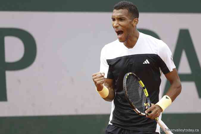 Canada’s Auger-Aliassime opens in Paris with straight-set win over Nishioka