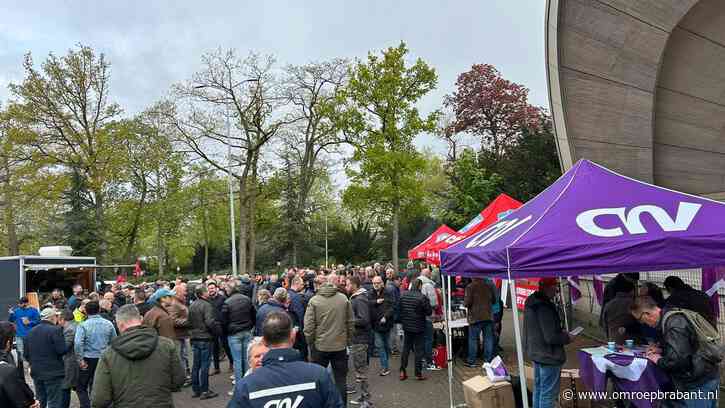 Medewerkers in de metaal staken donderdag voor 12,5 procent meer loon