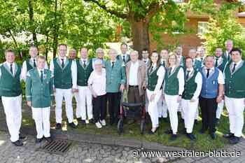 Ehrungen und Beförderungen beim Gemeinschaftsfest in Brenkhausen