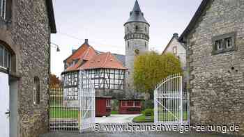 Unbekannte stehlen wertvolle Antiquitäten auf Schloss Oelber