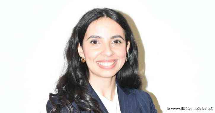 Modena, si candida alle elezioni e viene ricoperta di insulti razzisti e sessisti. Il sostegno di Bonaccini: “Siamo al tuo fianco”