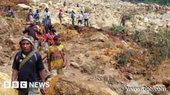 Papua New Guinea fears thousands buried after landslide