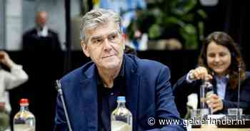 Amsterdam­se politie­baas Frank Paauw met overmacht verkozen tot nieuwe KNVB-voorzitter