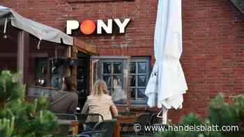 Arbeitsrecht: Rassistische Parolen auf Sylt: Kassiert man dafür zu Recht die Kündigung?