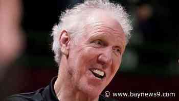 Bill Walton, Hall of Fame player who became a star broadcaster, dies at 71