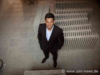 Volles Programm: Zwei Flohmärkte, Weltmusik, Gesang und Kabarett im und ums Ulmer Zelt