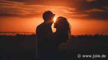 Horoskop 2024: Diese 3 Sternzeichen treffen bis zur Sommersonnenwende ihre große Liebe