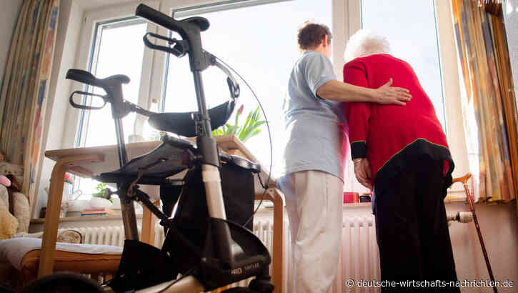 Explosionsartiger Anstieg der Pflegefälle: Krankenkassen erwarten Anfang 2025 weiteren Pflegebeitragsanstieg