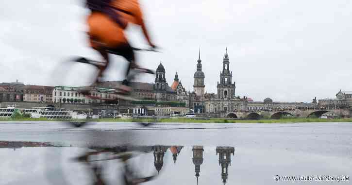 Tief bringt am Wochenende kräftigen Regen