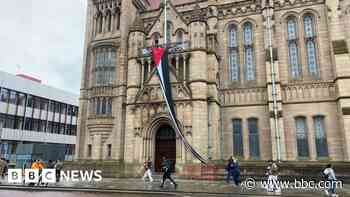 Students barricade university exam building