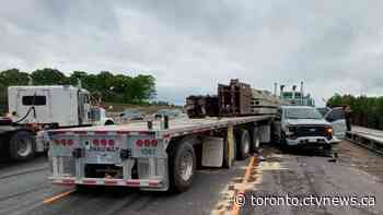 Good Samaritan’s vehicle stolen after stopping to help at scene of Hwy. 400 crash