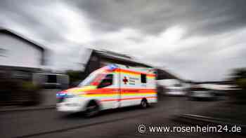 Abermals tödlicher Unfall in Bayern: Rollerfahrer stirbt in Straßengraben