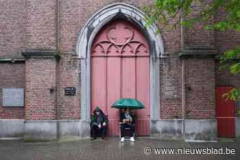 IN BEELD. Bezoekers trotseren regen tijdens tachtigste Gullegem Koerse