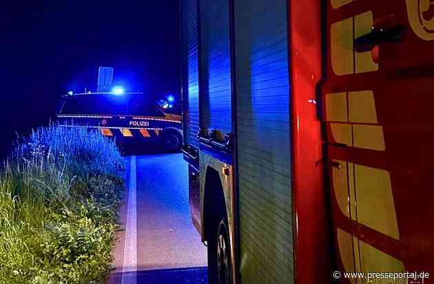 FW Hünxe: Drei Pkw kollidiert - Zwei Verletzte, ein schwer verletzter Hund