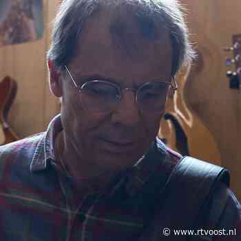 Gitaarbouwer Jerome verruilde Nieuw-Zeeland voor Hengelo: "Life is different here"