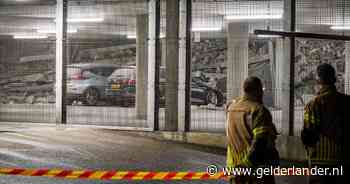 Help, de auto van verpleegkundige Leonie staat in de ingestorte parkeergarage: wat nu?