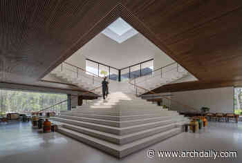 Villa Qabalah / Studio Locomotive