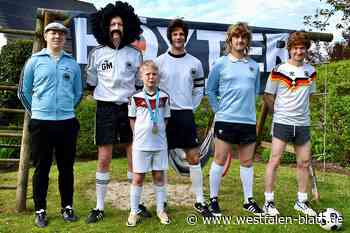 Helmut Schön nimmt Star-Kicker aus Höxter mit zu EM-Spielen