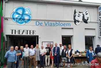 Toekomst toneelvereniging verzekerd: stad koopt gebouw De Vlasbloem