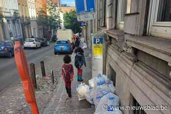 Voetgangersvereniging wil onnodige obstakels weg van voetpaden