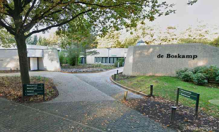 Opening nieuw kantoor tijdens open dag begraafplaats De Boskamp