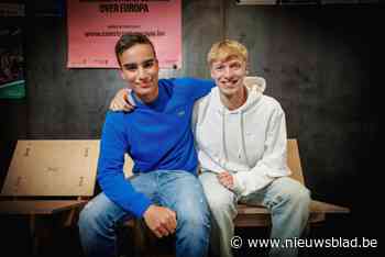 Yannis (19) studeert af met podcast over zijn beste vriend en Antwerp-speler Kobe Corbanie: “Bij momenten kreeg ik er kippenvel van”