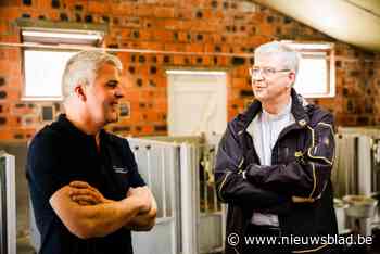 Antwerps bisschop Johan Bonny trekt botten aan en bezoekt Wuustwezelse boeren: “Contact is belangrijker dan politieke en economische discussies”