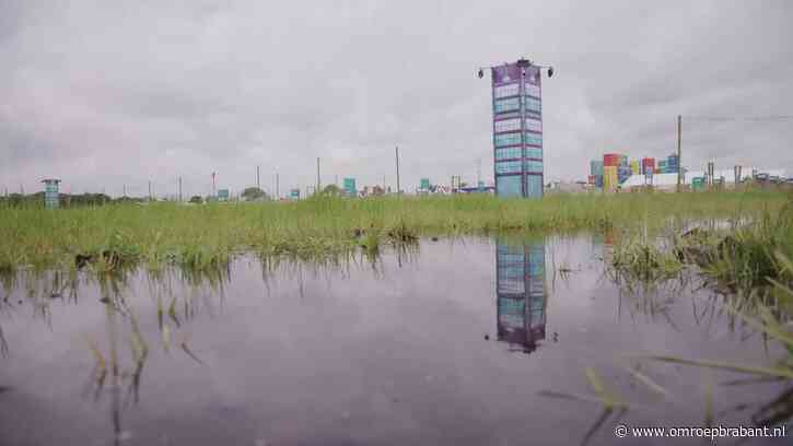 Door vele regen kunnen duizenden festivalbezoekers Intents niet kamperen