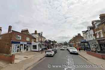 Chatterton Road Bromley police incident: Recap