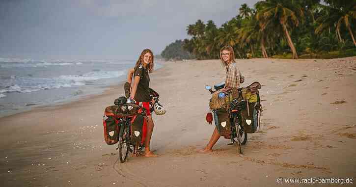 Kasselerinnen Hannah und Greta radeln durch Afrika