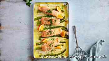 Spargel und Lachs aus dem Ofen – mit Orangen-Sahnesoße