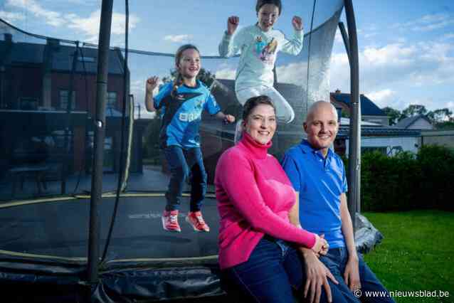 Brecht mag ziekenhuis verlaten na zware revalidatie en wint dezelfde dag vijf jaar lang gratis concerten: “Mijn jongste wil naar Camille”