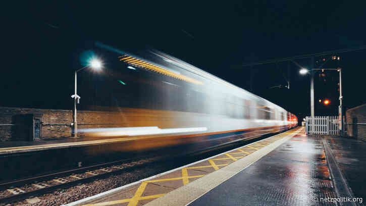 KI-Hype: Wie die öffentliche Verwaltung dem Sparzwang entkommen kann