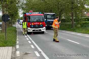 Staatsbaan bezaaid met glas nadat raam op weg terechtkomt
