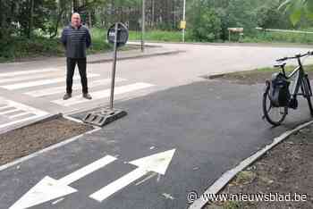 Nog geen parking, dus wordt shuttlebusje ingezet tijdens opening nieuw sportcomplex