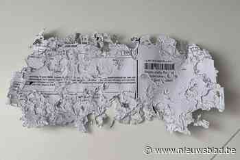 Na de moestuin nu de brievenbus: slakken vreten oproepingsbrieven op