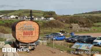 Jurassic Coast beach sauna cabin allowed to remain