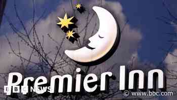 Hotel chain lodges plans to replace M&S store