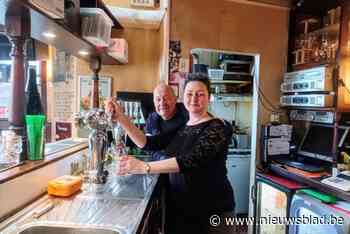 Bruine kroeg aan voet van kathedraal houdt er na 20 jaar mee op: “We denken dat eigenaar nu hele andere plannen heeft”