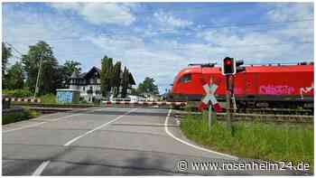 Anwohner verärgert: Pfeifende Züge am Simssee – das steckt dahinter
