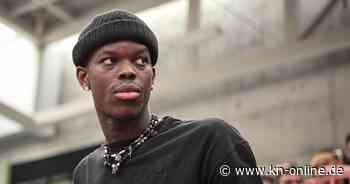 Basketball-Star Dennis Schröder kickt plötzlich in der Landesliga mit