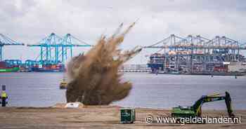 Jan maakt eind aan WO II-bom waar hij jarenlang boven sliep: ‘Kreng, daar ga je!’