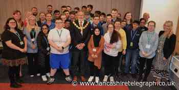 Pendle Mayor thanks litter volunteers in Nelson and Colne