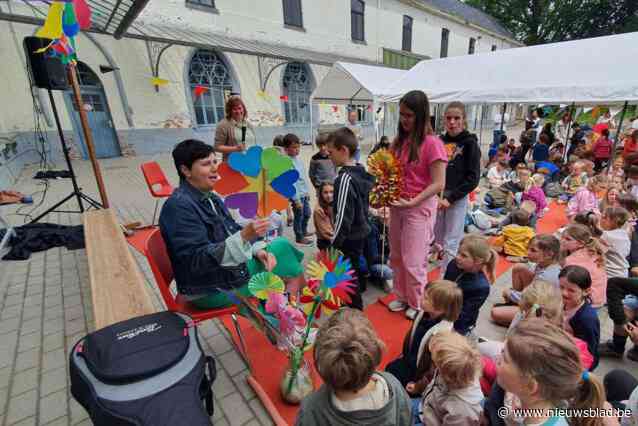 Spring in ’t Veld zwaait juf Hilde uit