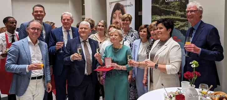 Ereteken van de Republiek Oostenrijk in Zilver voor Coby van Dongen