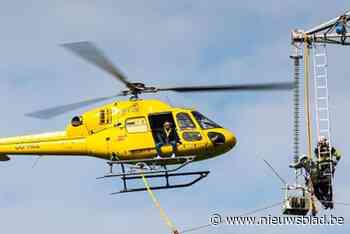 Herstelling van omgevallen hoogspanningsmasten is gestart, en het wordt spectaculair